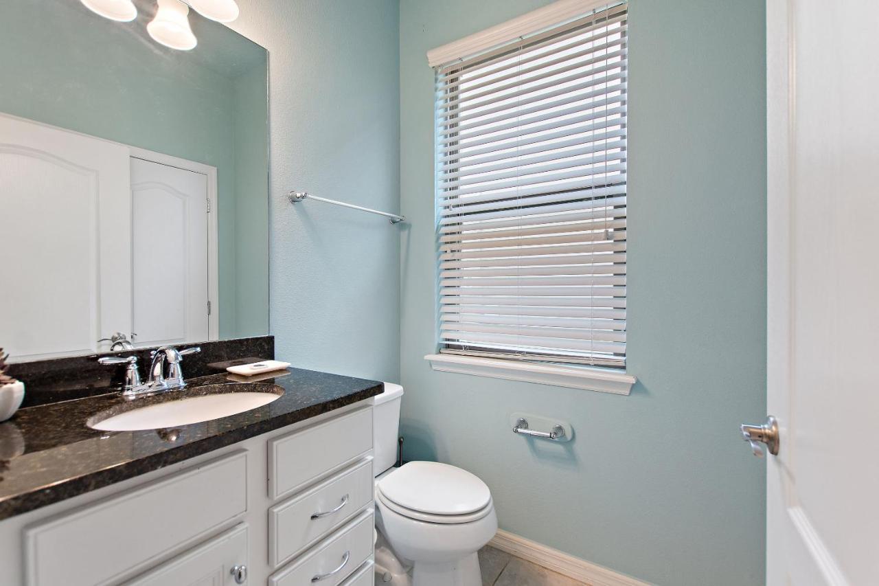 Stylish Cozy Family Getaway With Private Pool And Lake View Kissimmee Exterior photo