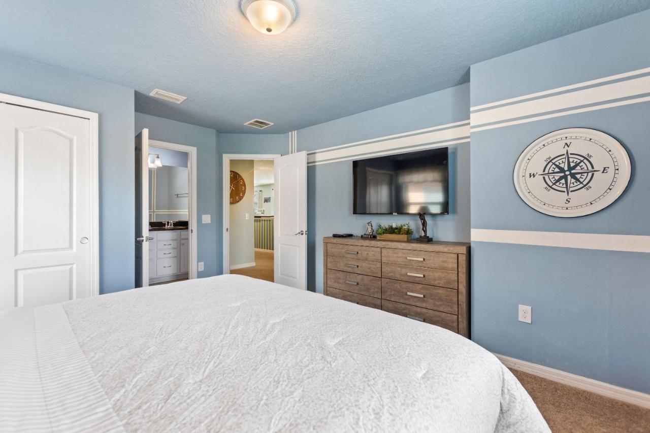 Stylish Cozy Family Getaway With Private Pool And Lake View Kissimmee Exterior photo