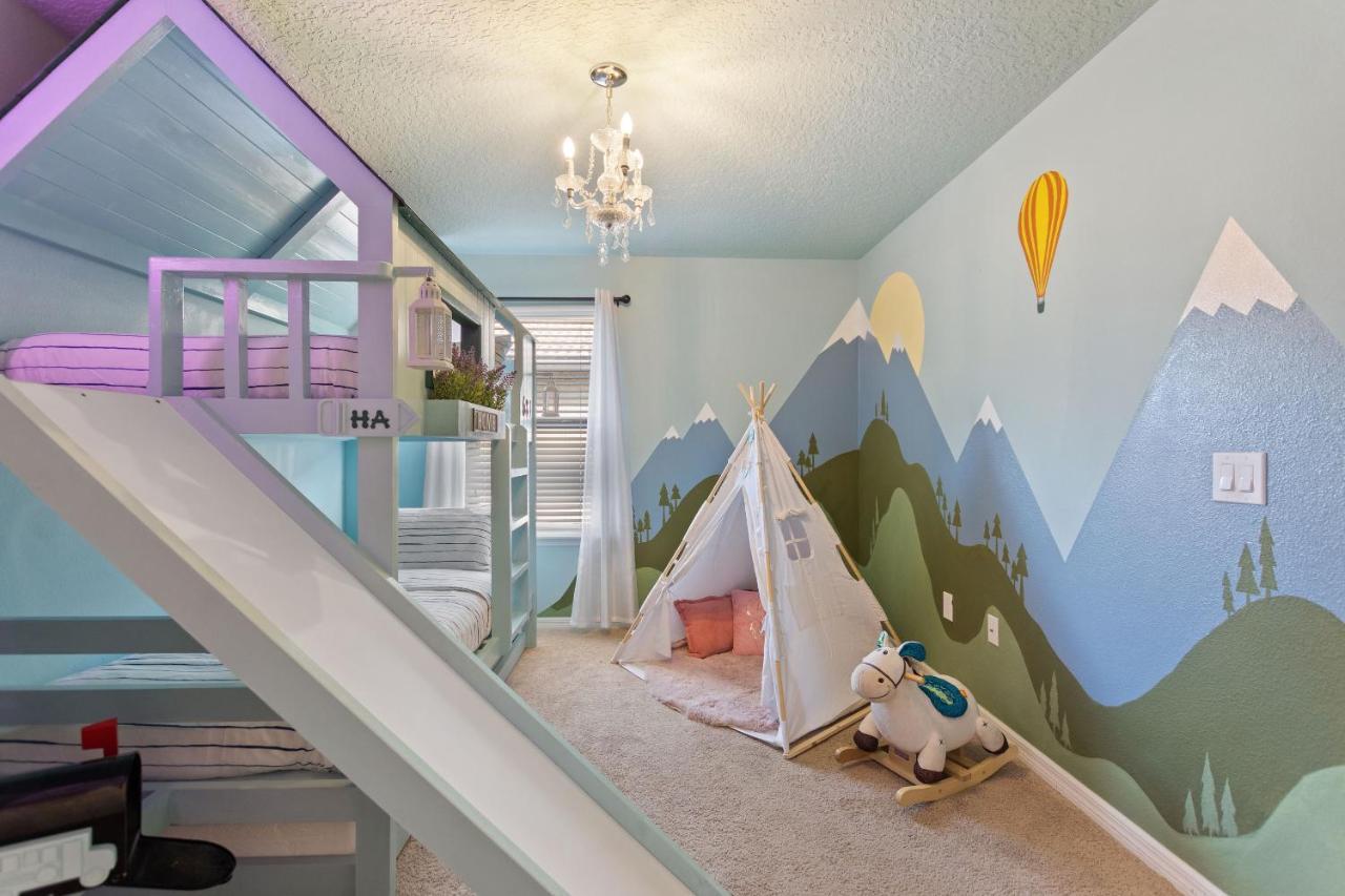 Stylish Cozy Family Getaway With Private Pool And Lake View Kissimmee Exterior photo